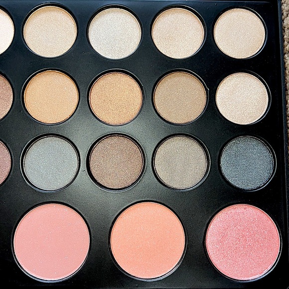 All about color eye & cheek palette by Style Essentials - Picture 5 of 6